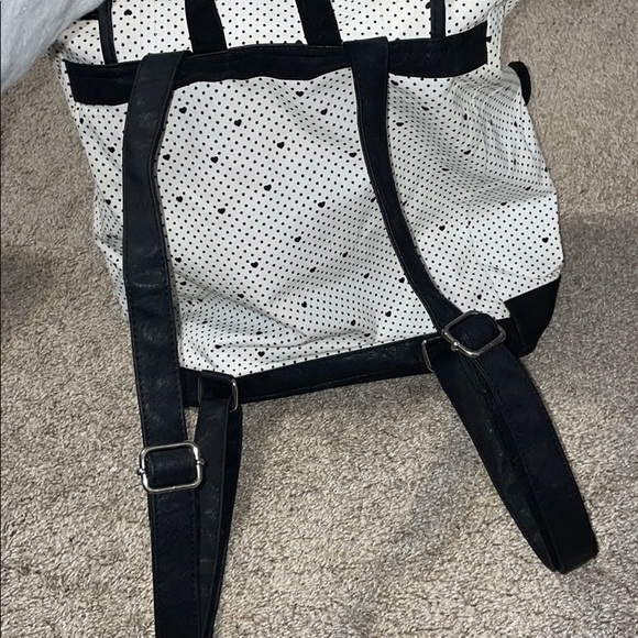 Backpack - Picture 2 of 4